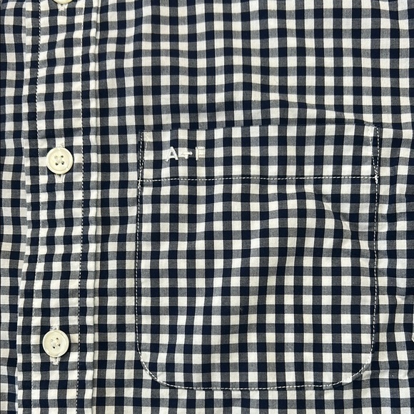 Abercrombie & Fitch White and Navy Blue Casual Button Down Shirt - Picture 3 of 4